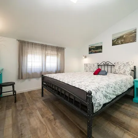 Fuer 4-5 Personen- 100m Vom Entfernt By Interhome * تْسْغيكفانِتْسا